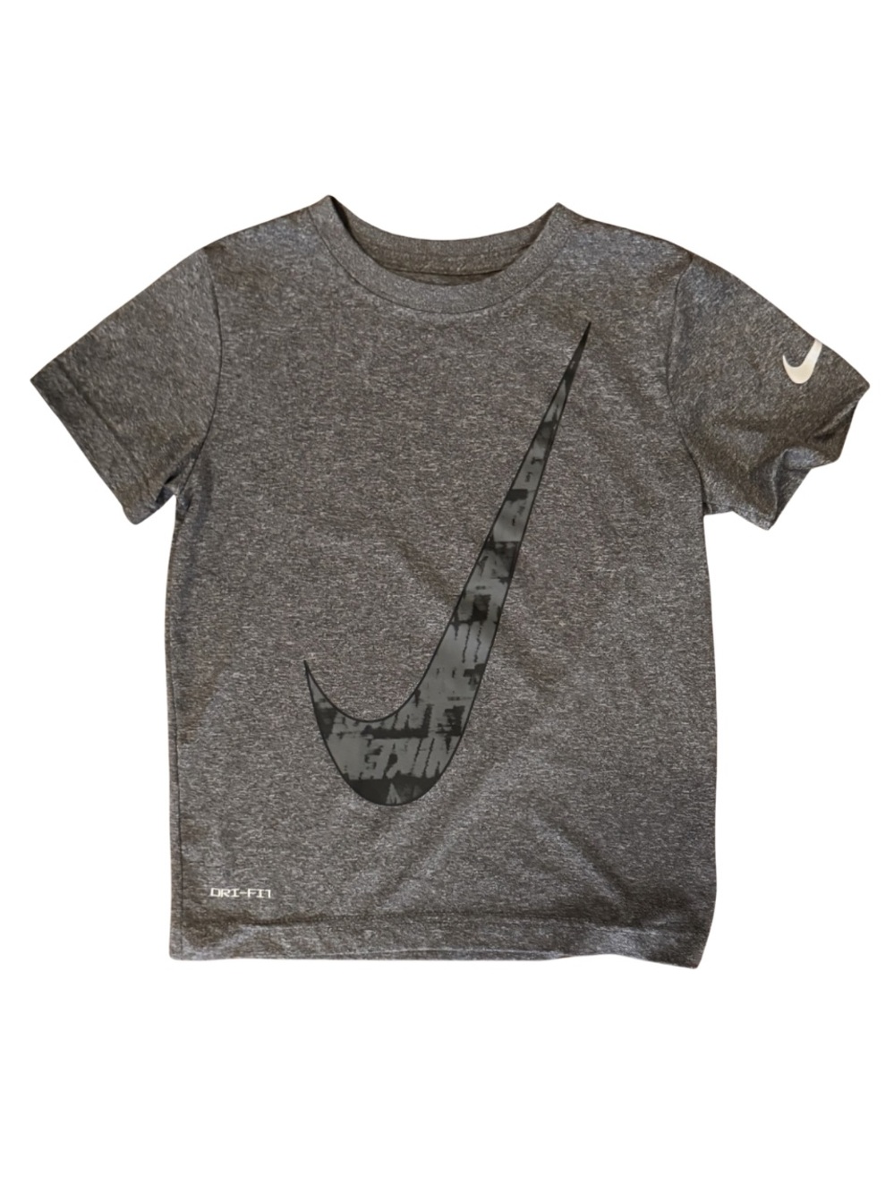 Nike Grey and Black Boys Trophy T-Shirt size 5 in EUC